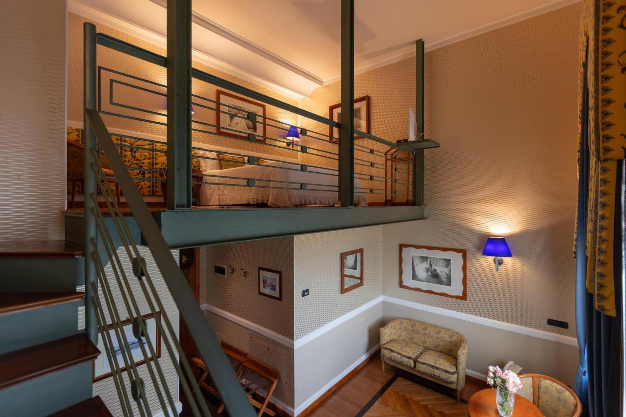 Grand Hotel Ortigia Syracuse Exterior foto A suite at the hotel