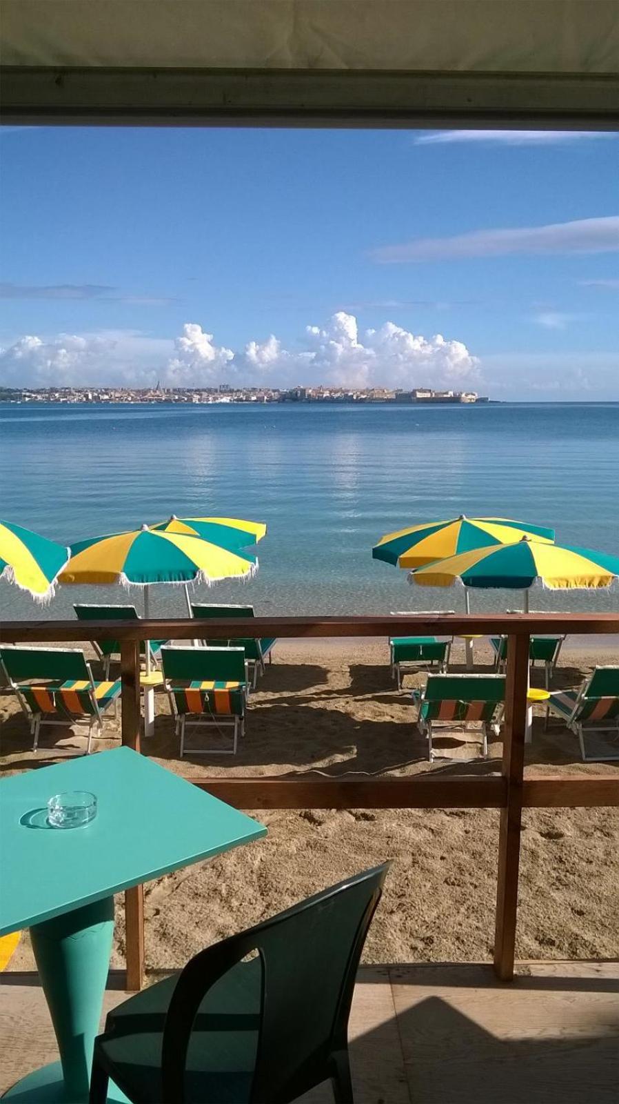 Grand Hotel Ortigia Syracuse Exterior foto The beach of the resort